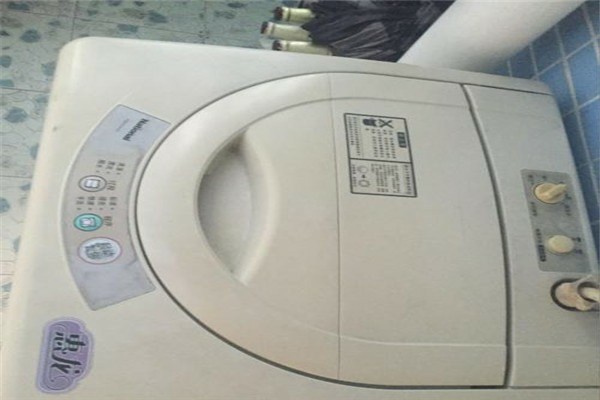 美的迷你洗衣机排水管直径是多少,你知道什么原因吗